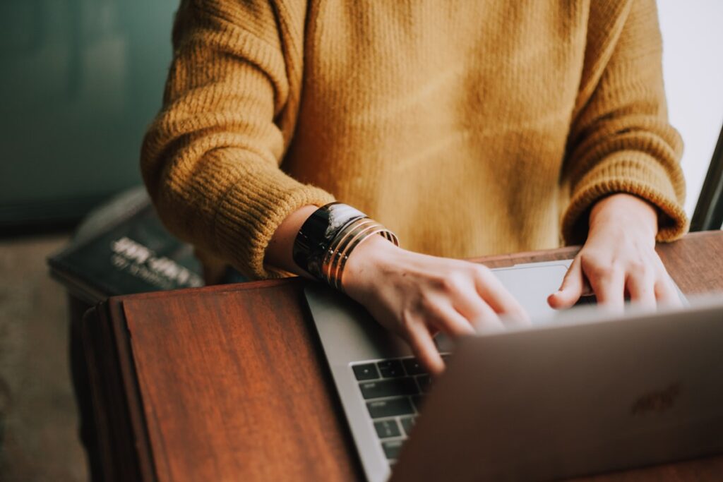 how to write first blog post 1