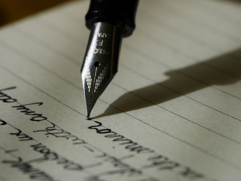 Vintage typewriter on a wooden desk — storytelling and writing concept for bloggers